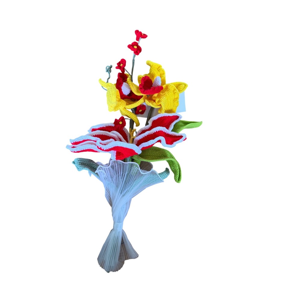 NWT Polmula handmade crochet bouquet red and yellow flowers wedding decor unique